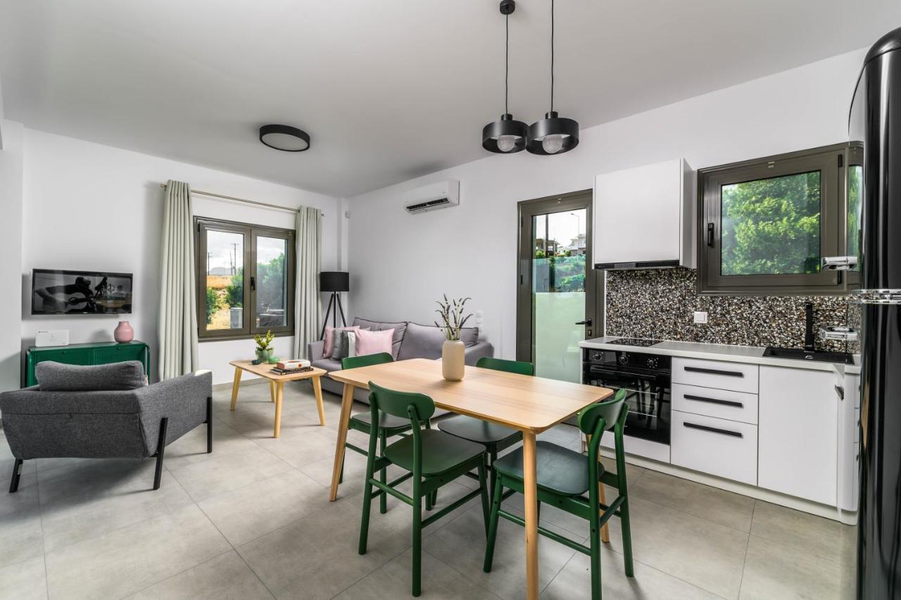 Nama Villa 250M From The Sea Makrýgialos Екстериор снимка