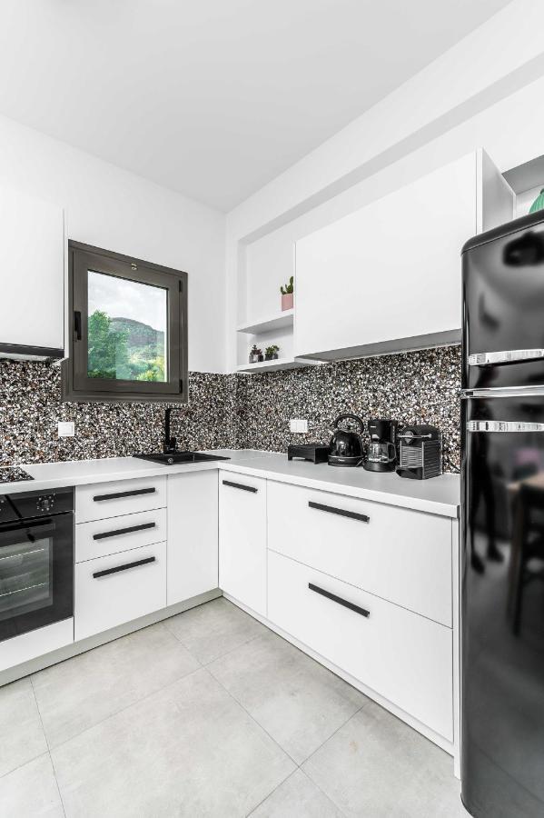 Nama Villa 250M From The Sea Makrýgialos Екстериор снимка