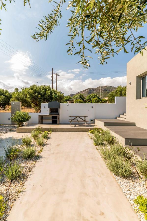 Nama Villa 250M From The Sea Makrýgialos Екстериор снимка